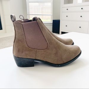 Rosegirl Camel Short Boots T13703